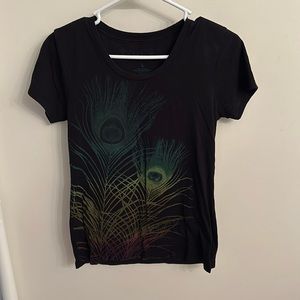 Black tee with peacock feather design